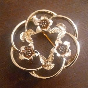 Sarah Coventry Wild Flower Brooch.